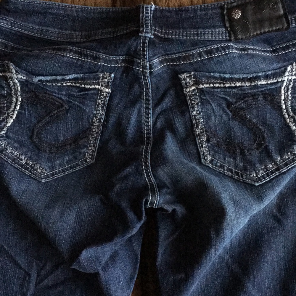 29/23 Silver Suki Capri